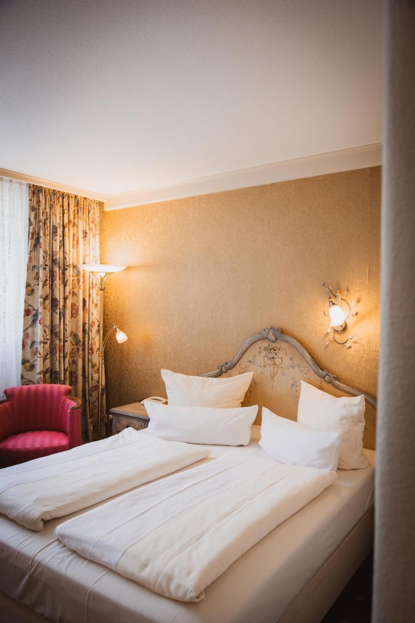 Sure Hotel By Best Western Rhoen Garden Попенхаузен Екстериор снимка