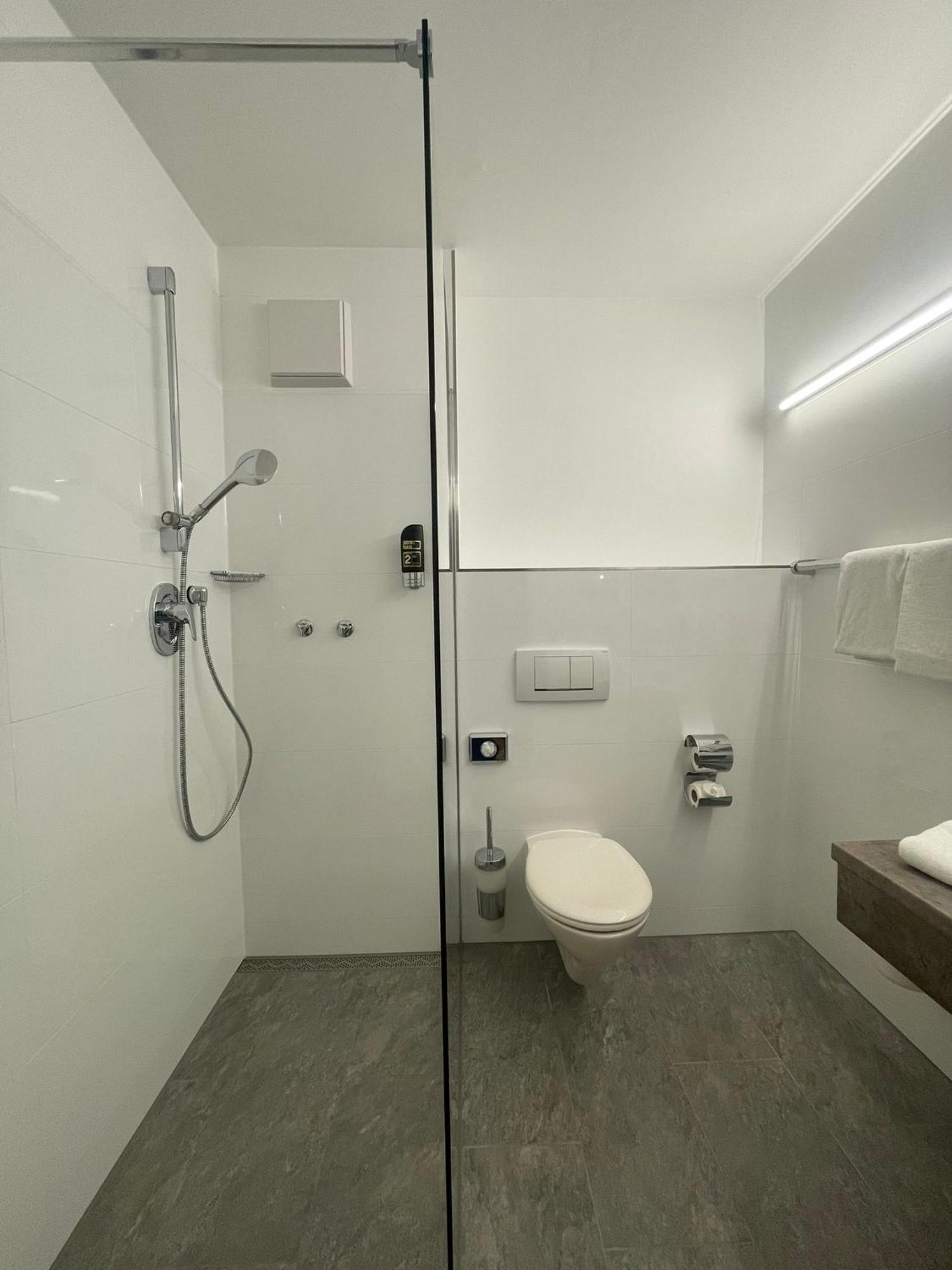 Sure Hotel By Best Western Rhoen Garden Попенхаузен Екстериор снимка