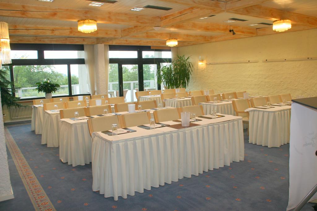 Sure Hotel By Best Western Rhoen Garden Попенхаузен Екстериор снимка