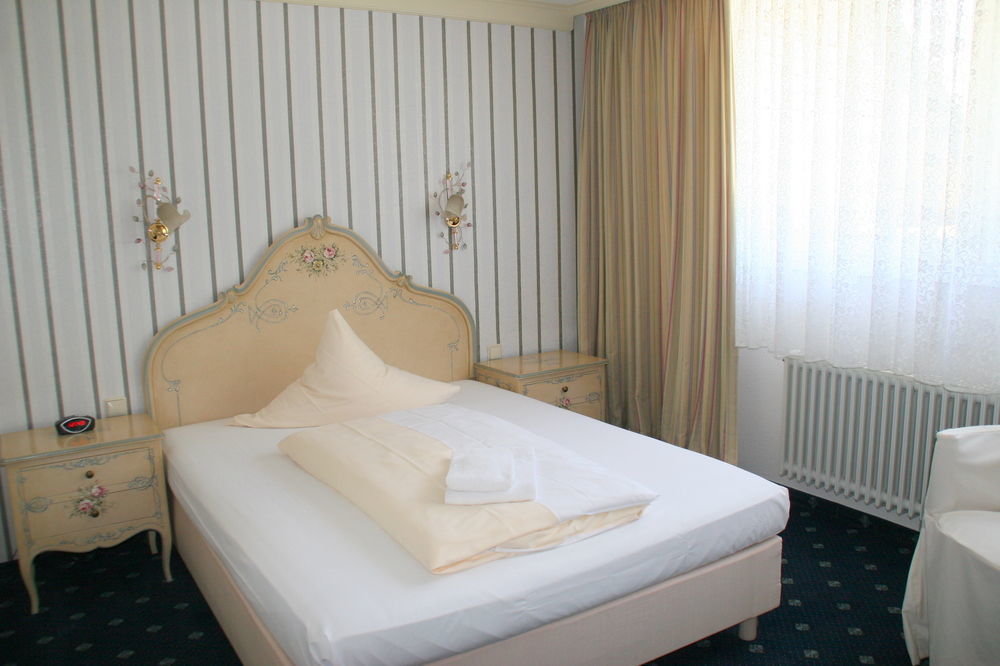 Sure Hotel By Best Western Rhoen Garden Попенхаузен Екстериор снимка