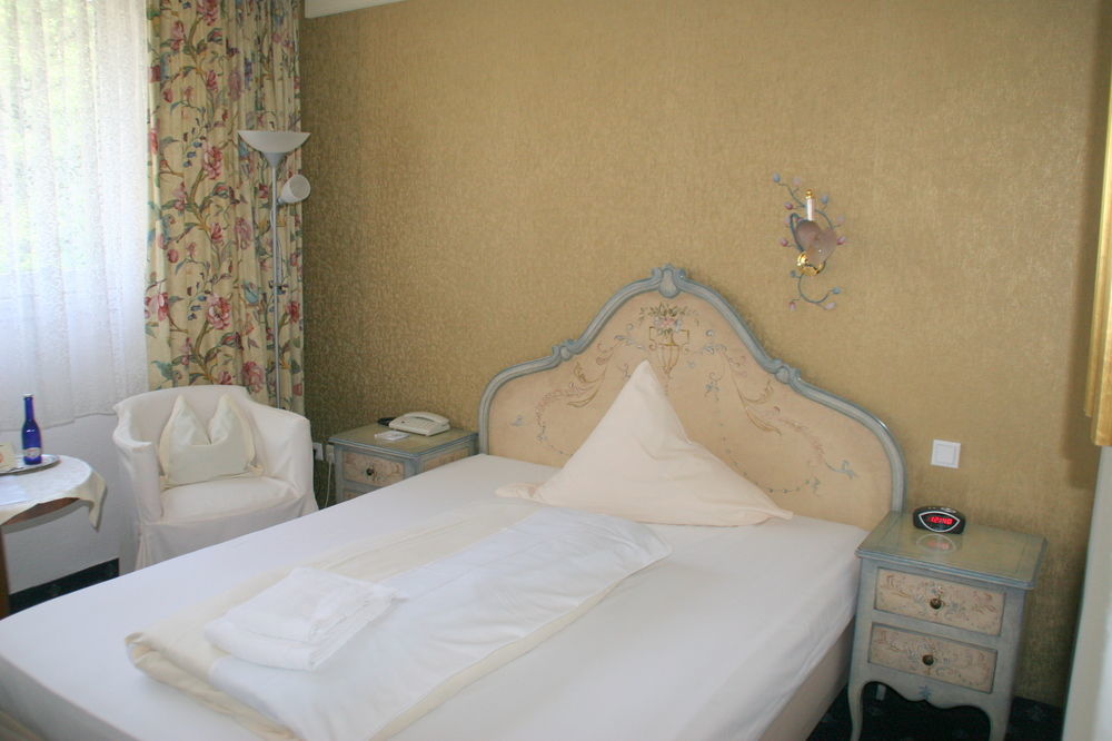 Sure Hotel By Best Western Rhoen Garden Попенхаузен Екстериор снимка