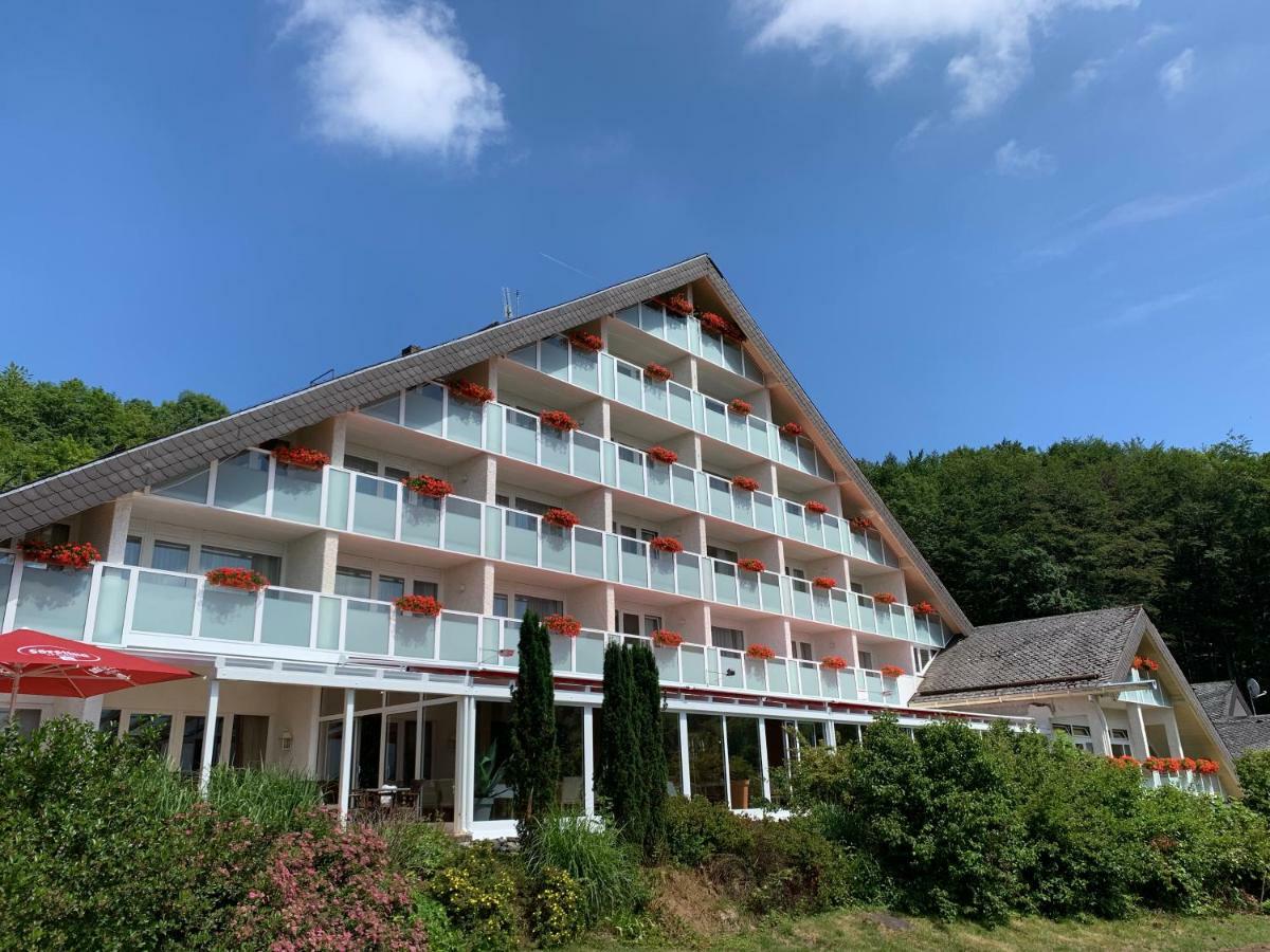 Sure Hotel By Best Western Rhoen Garden Попенхаузен Екстериор снимка